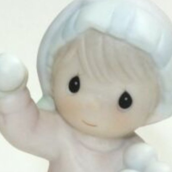 Precious Moments Sugar Town Sammy, Boy with Snowballs Figurine, 528668 - Picture 7 of 9